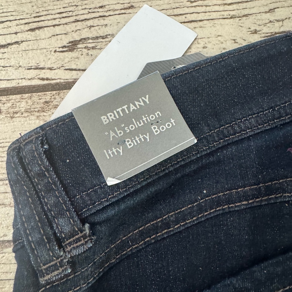 Wit & Wisdom Women's Deep Indigo Boot Cut Jeans- flattering fit (from Nordstrom) - Picture 7 of 11